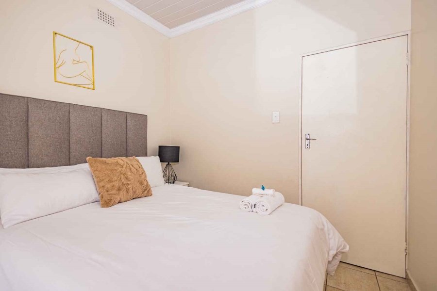 To Let 2 Bedroom Property for Rent in Oakdale Western Cape